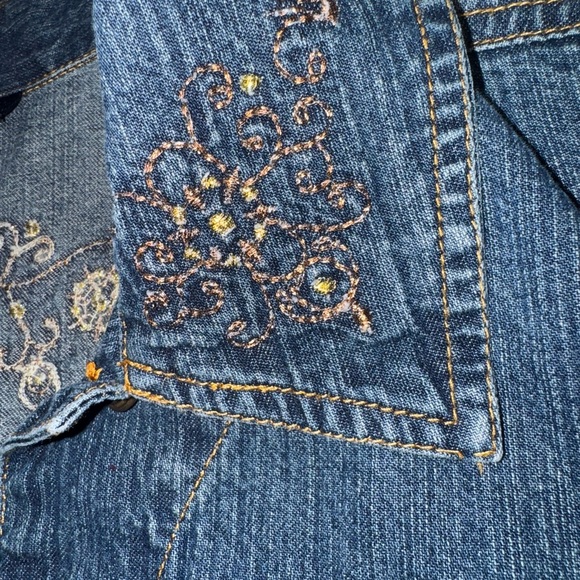 Vintage gold Embroidered Denim Jacket 90’s western style floral embroidery - Picture 6 of 11